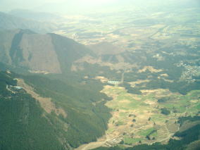 ��������猩��A�e�C�N�I�t�ƃ����f�B���O�S�i�I